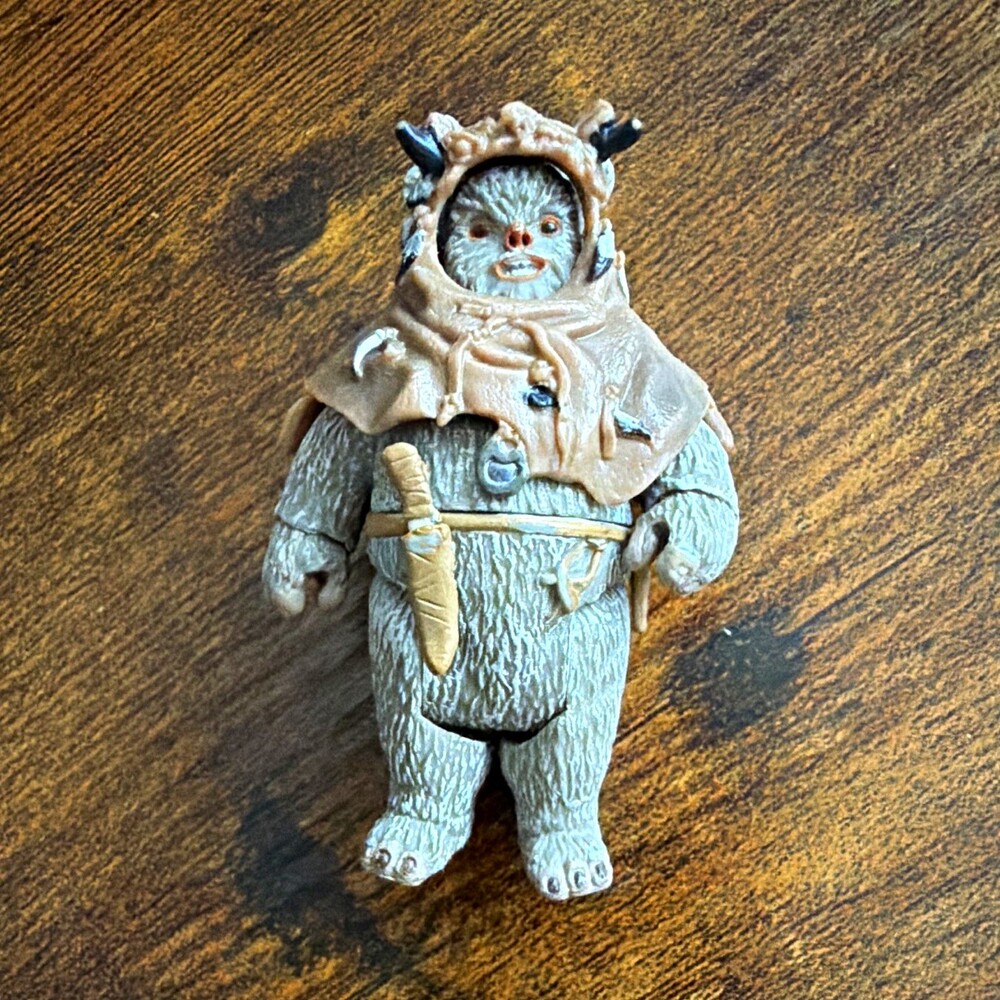 Star Wars Ewok Collectible Action Figure 1983 VI: Return of the Jedi